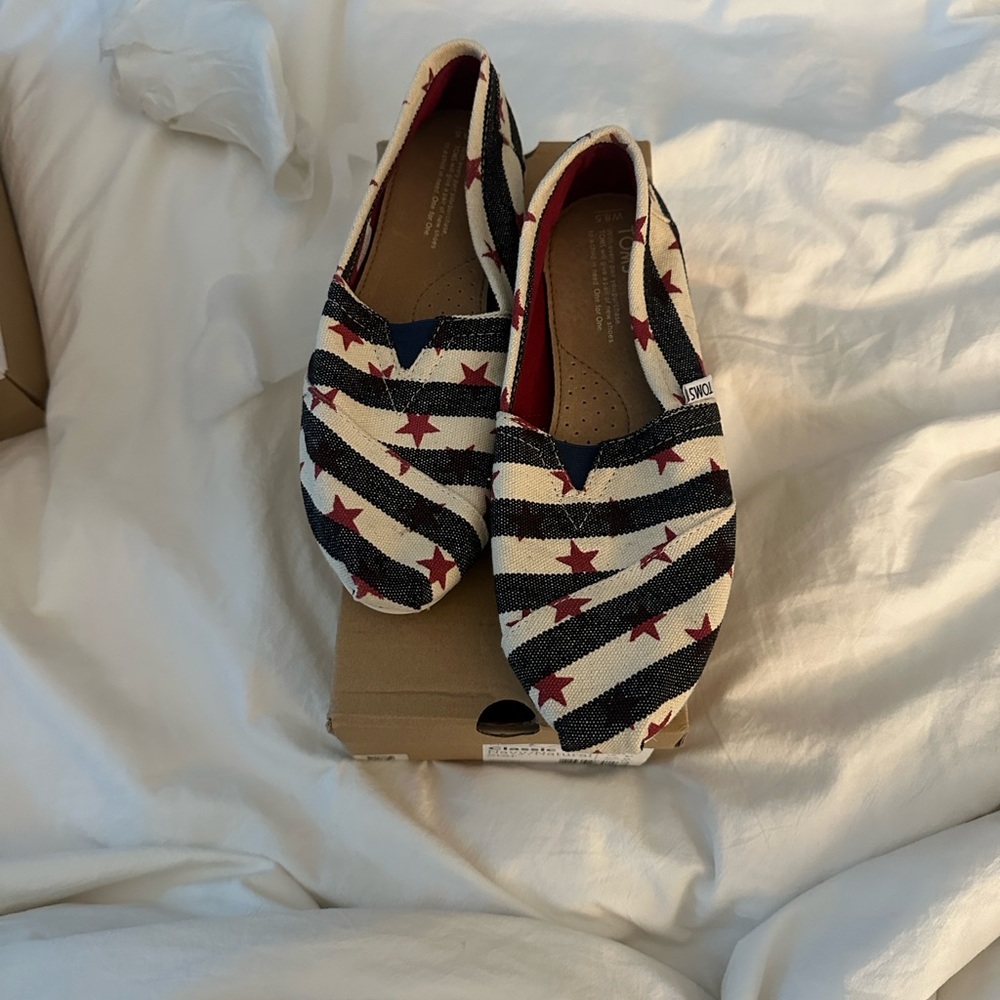 Toms Striped Flats with Red Stars